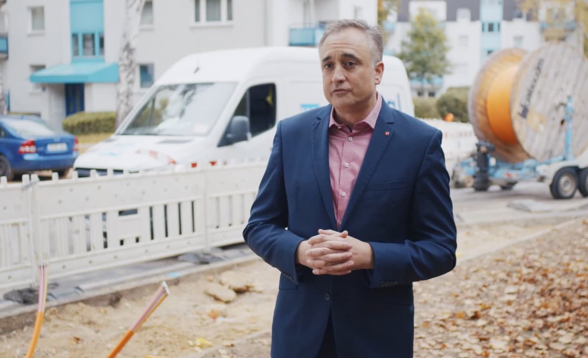 Glasfaserausbau - Regensburger Stadträte stehen hinter der R-KOM