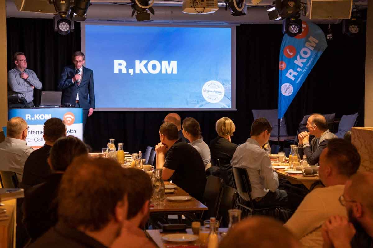 Interessante Gespräche beim ersten R-KOM Business Brunch